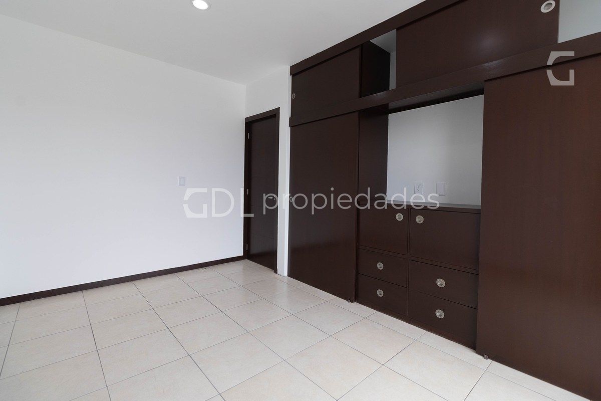 House in Gated Community in Ciudad Bugambilia, Zapopan, photo 21 of 33