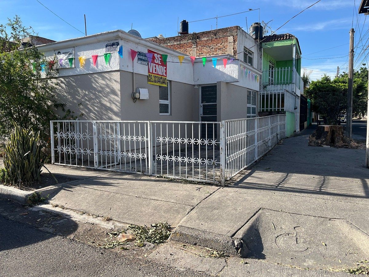 Casa en venta únicamente de contado!, foto 1 de 13