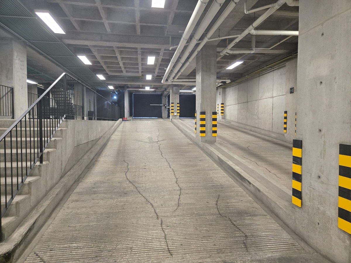 Estacionamiento, foto 50 de 51