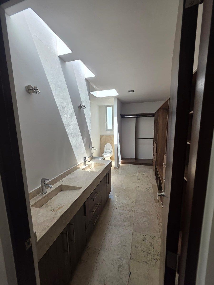 House in Gated Community in Juriquilla la Condesa, Querétaro, photo 16 of 20