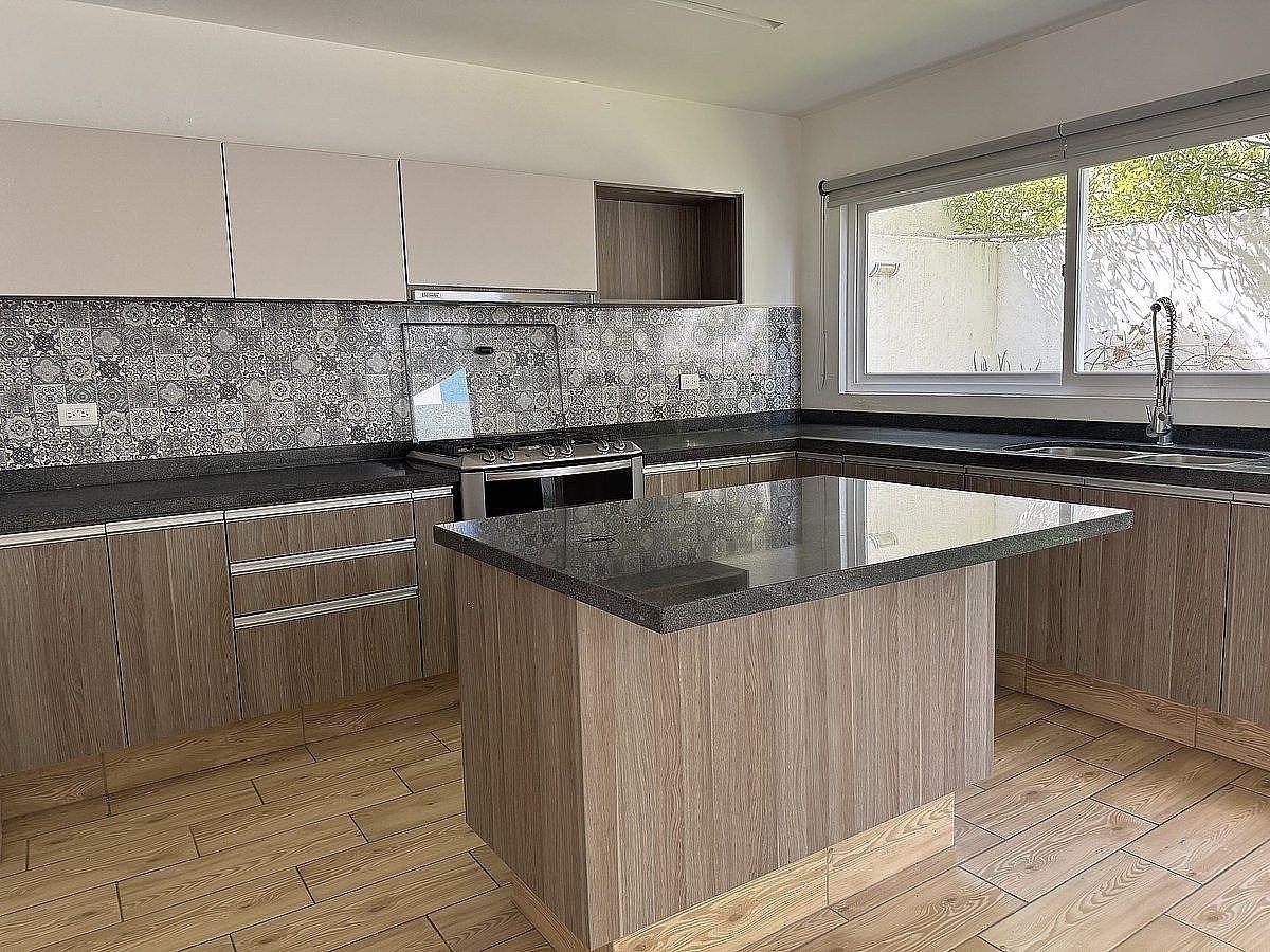 RENTA CASA EN EN ZIBATÁ | CONDOMINIO FIGUÉ, foto 1 de 37