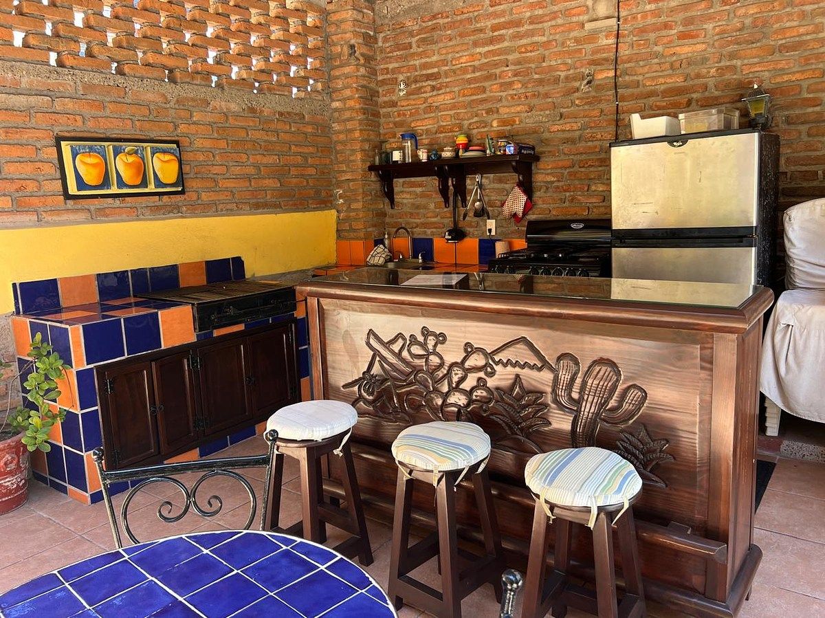 outside bar-kitchen, photo 5 of 34