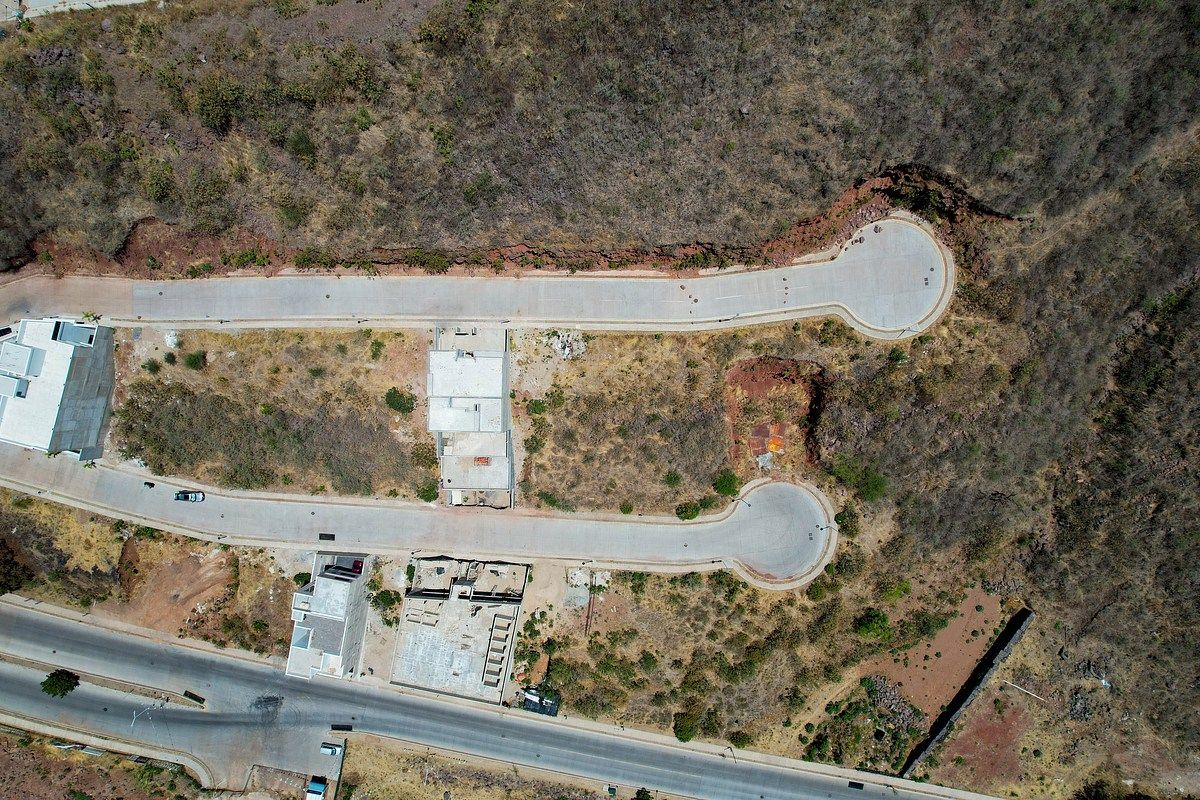 Terreno en Venta en Paisajes del Tesoro Excelente Ubicación - foto 2