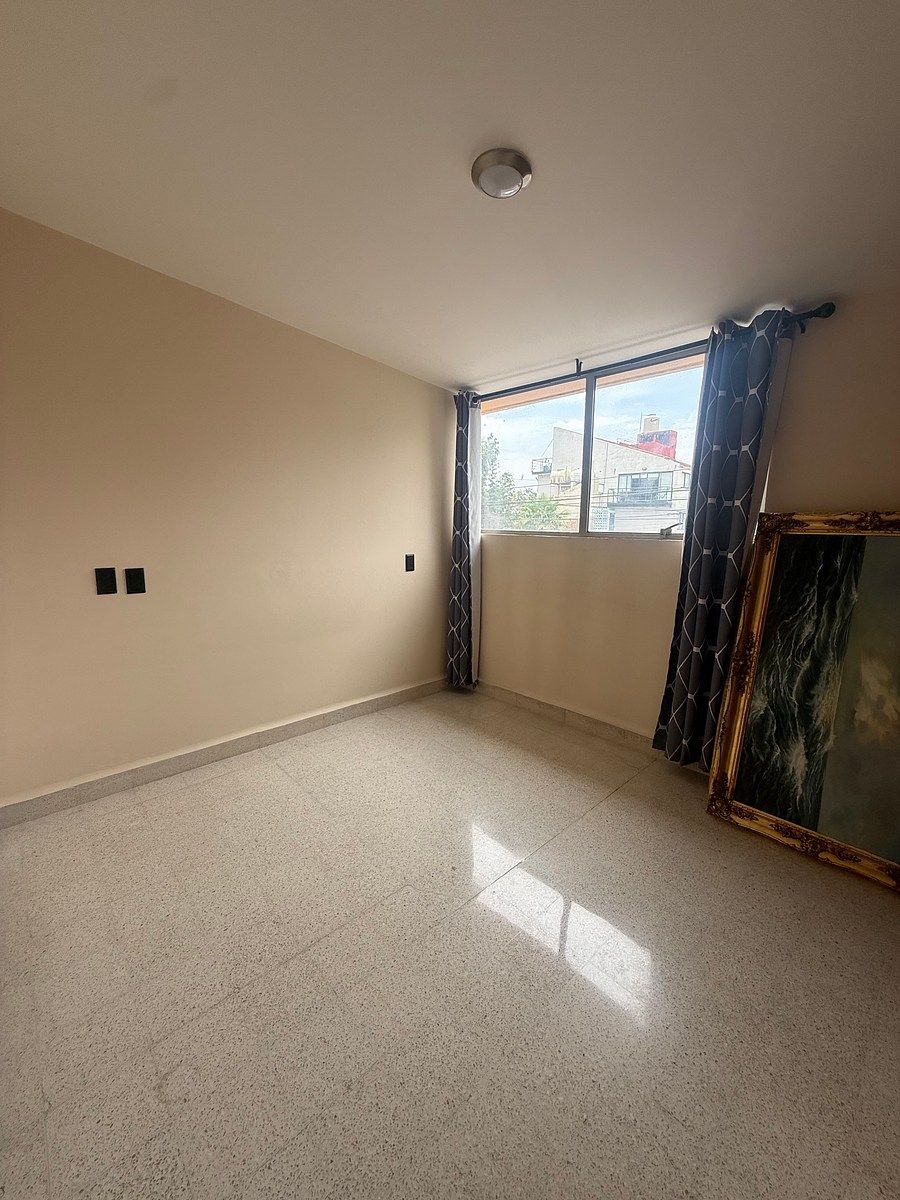 House in Ciudad Satélite, Naucalpan de Juárez, photo 14 of 29
