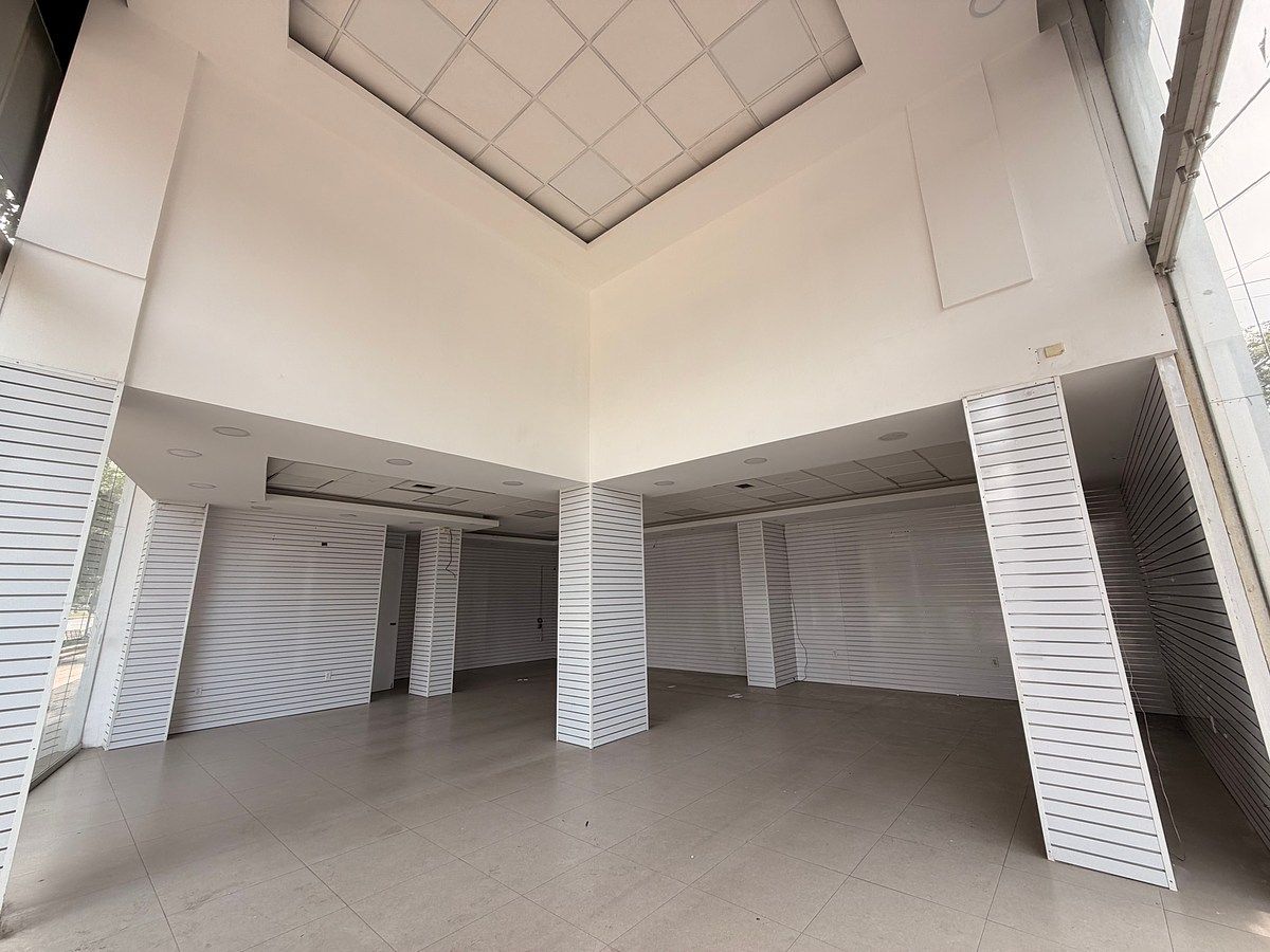 Excelente Local Comercial en esquina de 216m2 en Colonia Juarez, foto 1 de 21