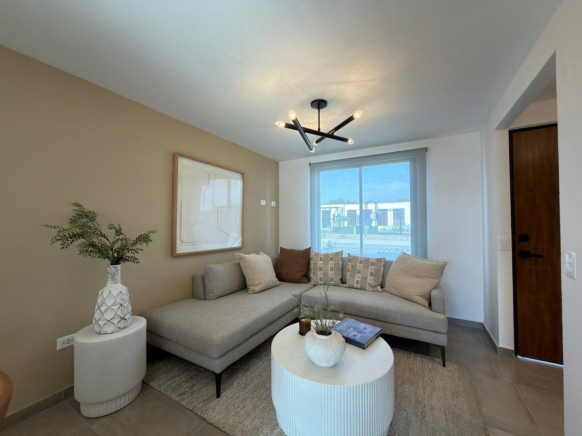 CEIBA HOUSE IN EL MARQUES, photo 1 of 19