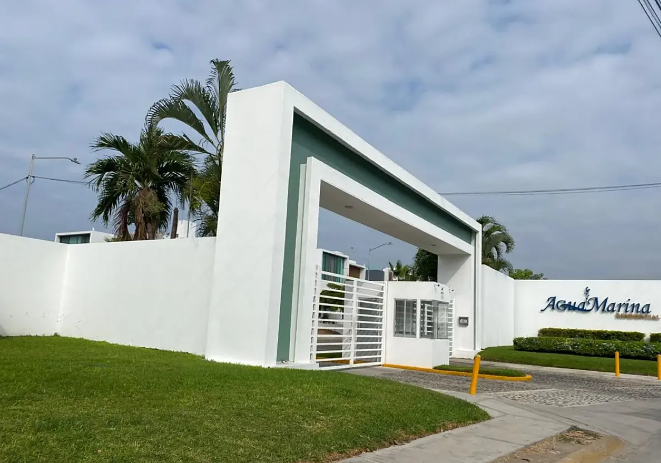 CASA EN RENTA EN AGUA MARINA, foto 1 de 12