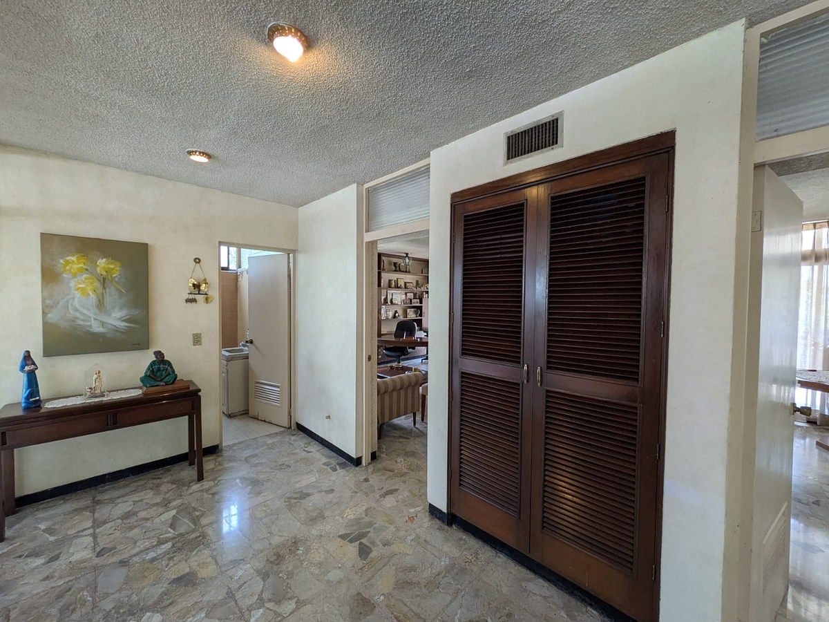 House in Mitras Sur, Monterrey, photo 3 of 19
