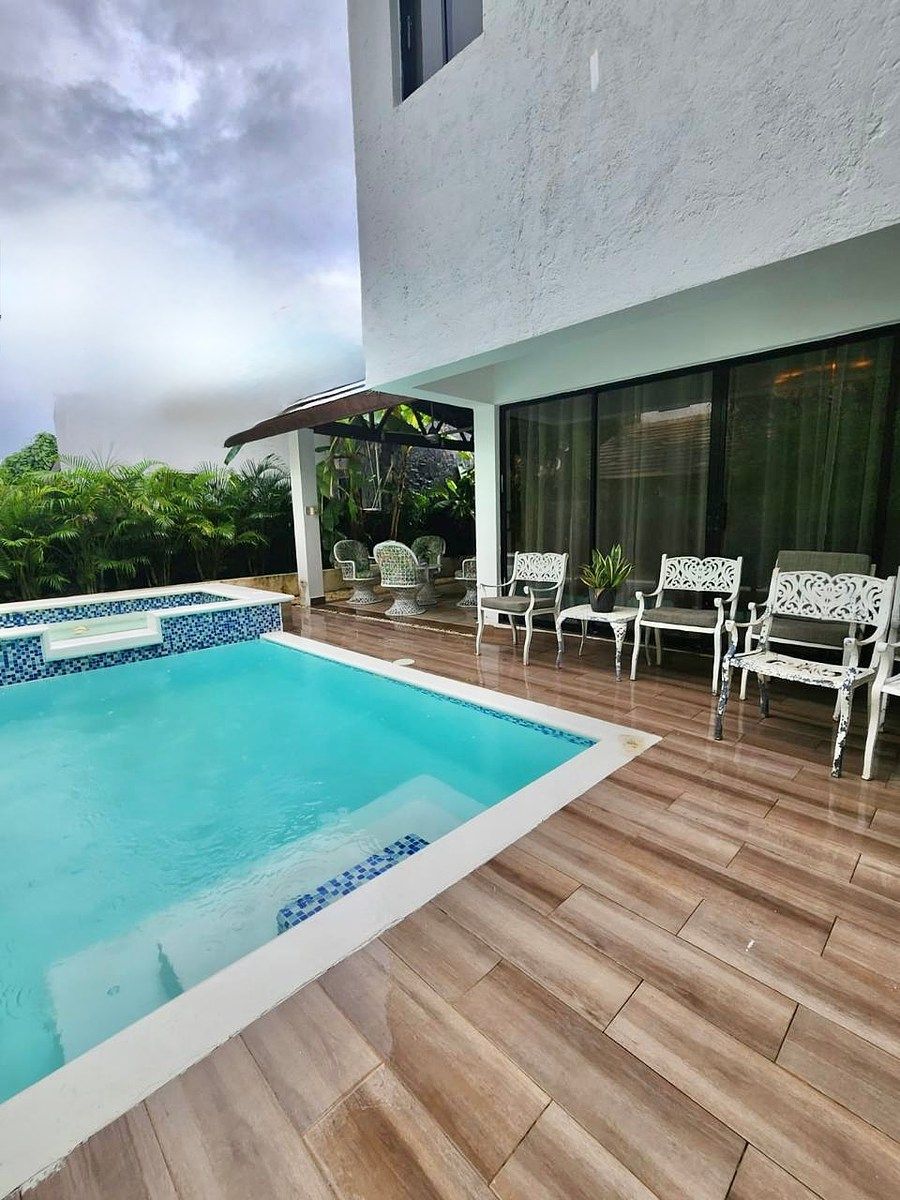 Vendo Villa de Oport 4 Hab piscina y Jacuzzi US$255mil METRO CC, foto 1 de 8
