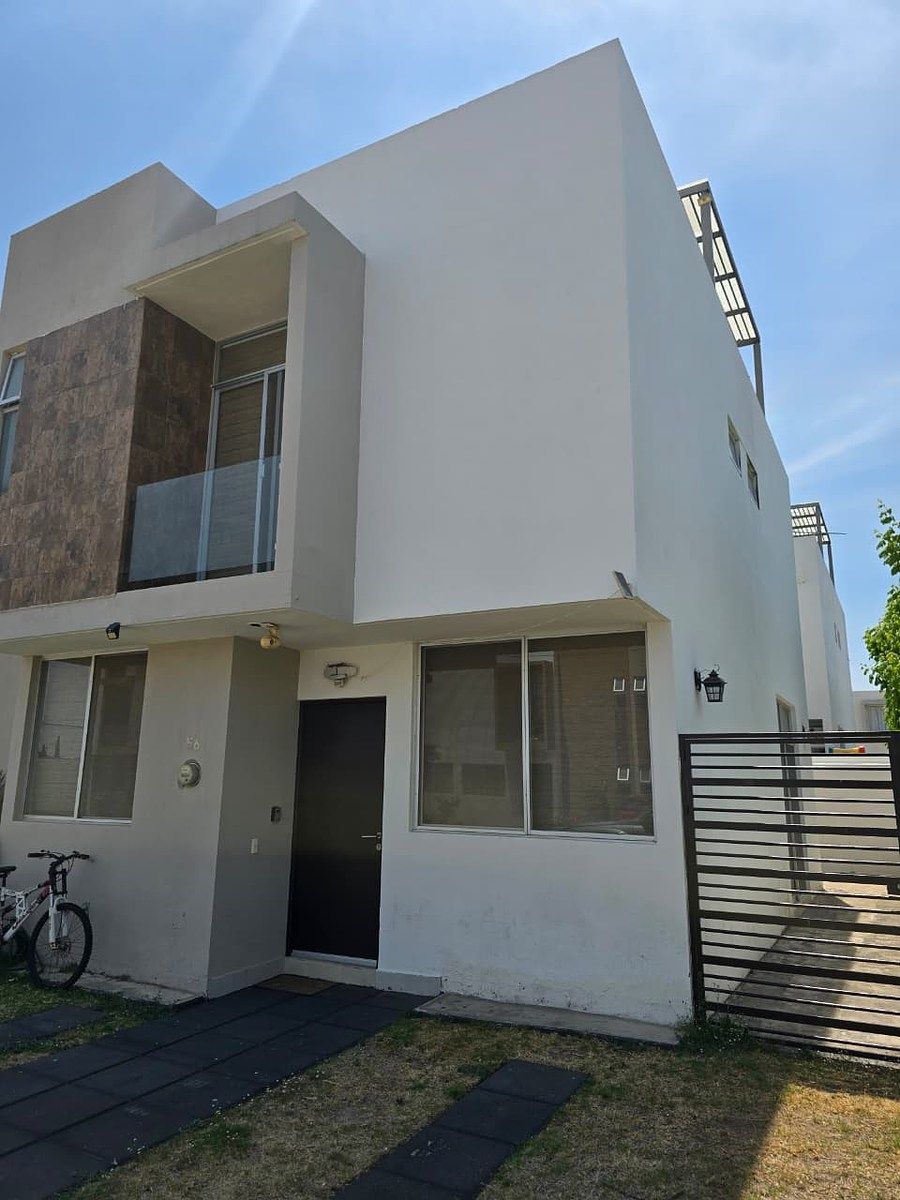 Casa em Villas Del Valle, Zapopan, foto 2 de 19