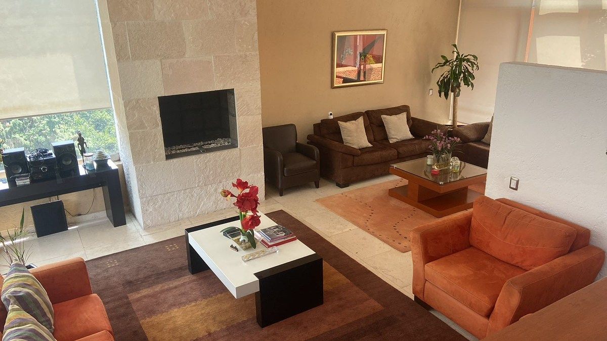 Sala y chimenea, foto 5 de 50
