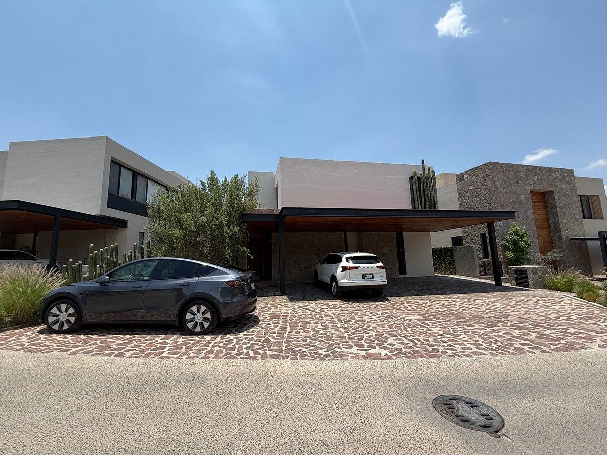 CASA EN VENTA EN ALTOZANO, QRO, photo 1 of 42