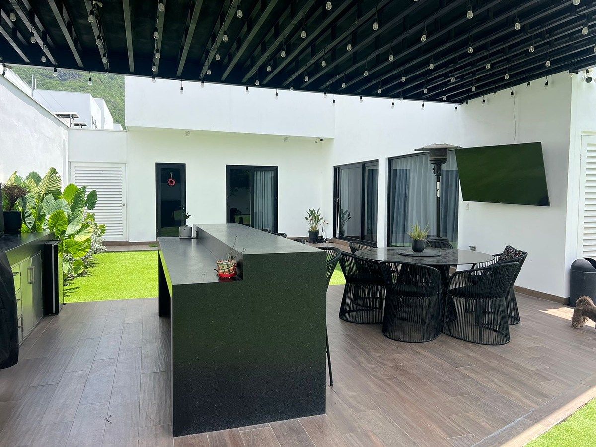 Casa em Laderas Abedul, Monterrey, foto 6 de 26