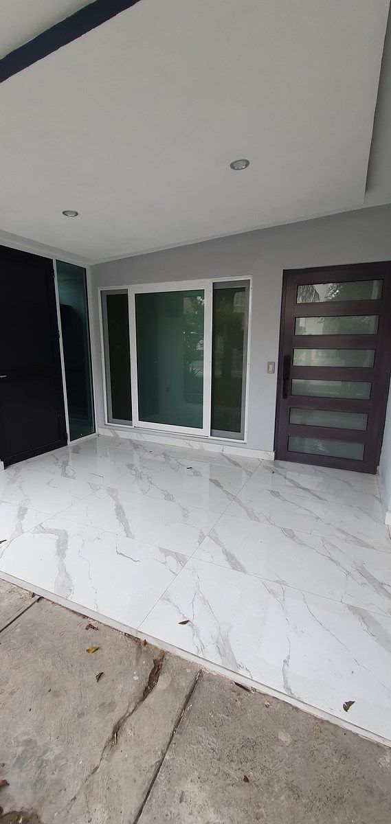 Facha entrada de la casa, foto 2 de 33