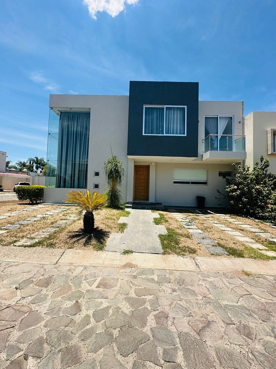 Casa em Valle Real, Zapopan, foto 2 de 21