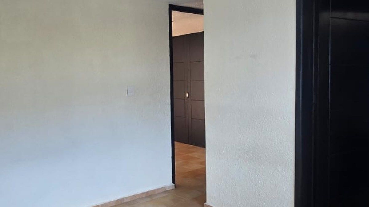 House in Ciudad Satélite, Naucalpan de Juárez, photo 20 of 33