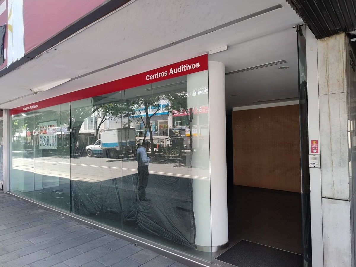 RENTA local comercial A PIE DE CALLE, Mariano Escobedo, photo 1 of 16