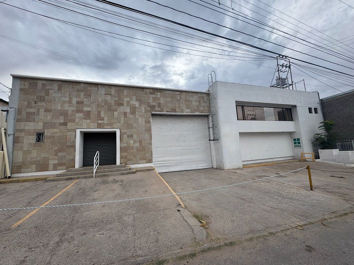 Renta de Bodega 2254 m2  en  col. Las Granjas, photo 1 of 13