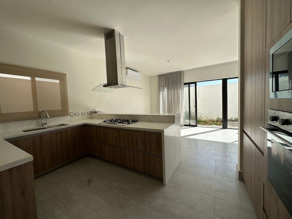 Casa em Quivira, Santiago, foto 3 de 18