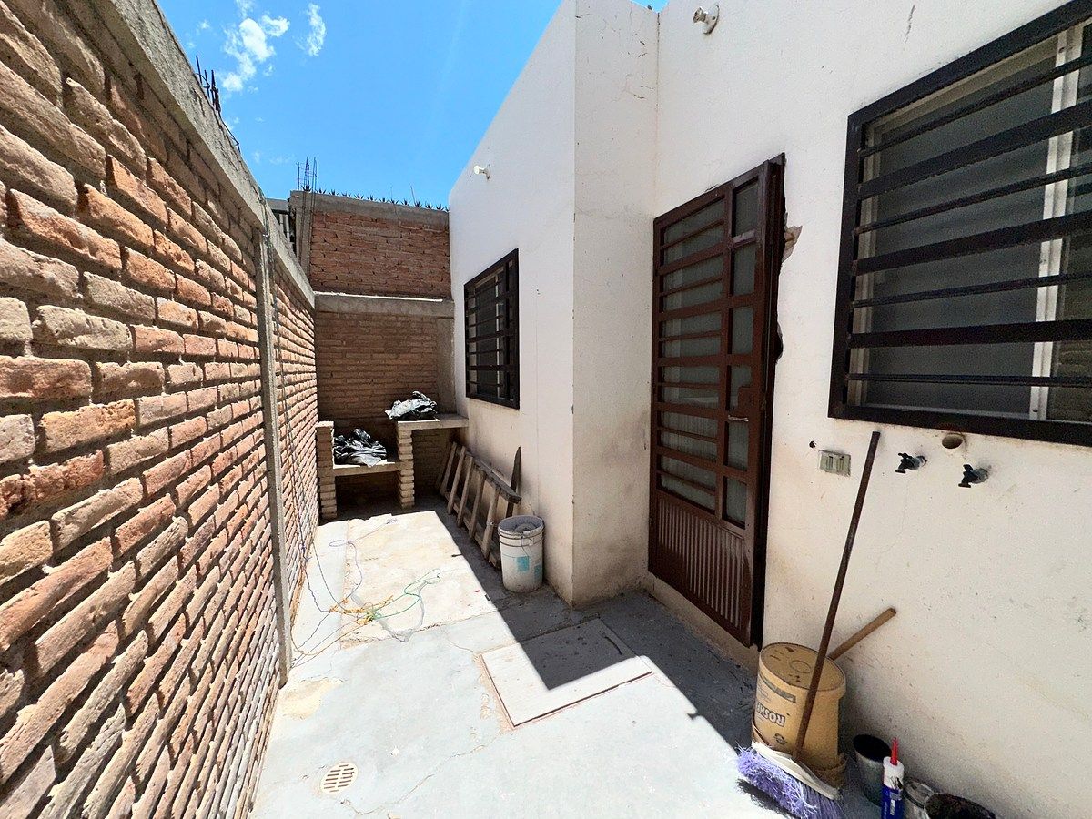 Casa em Real Victoria II, Durango, foto 10 de 13