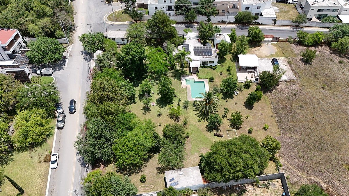 Lot in Los Cristales, Monterrey, photo 2 of 9