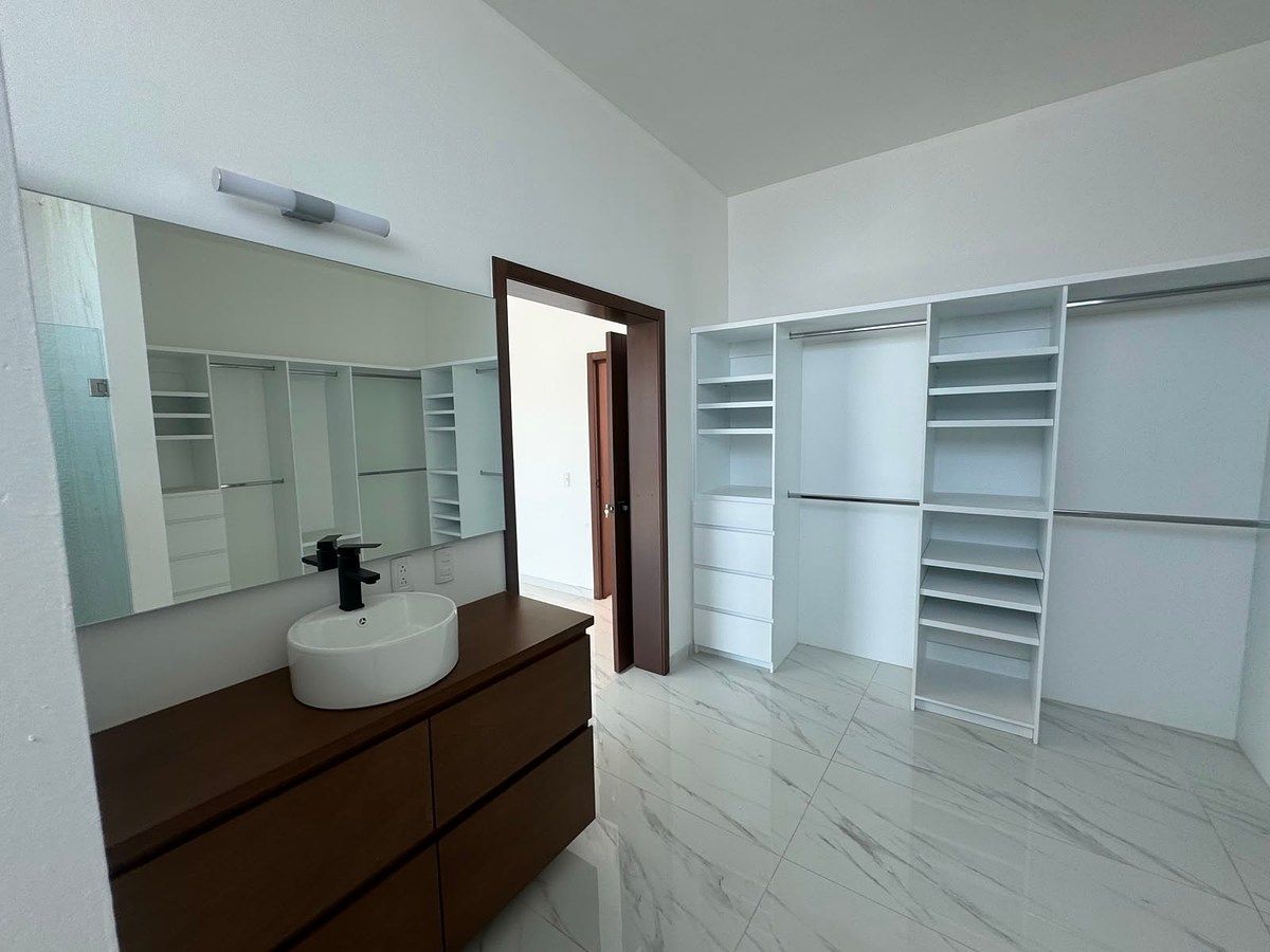 House in Gated Community in Valle Imperial, Zapopan, photo 20 of 28