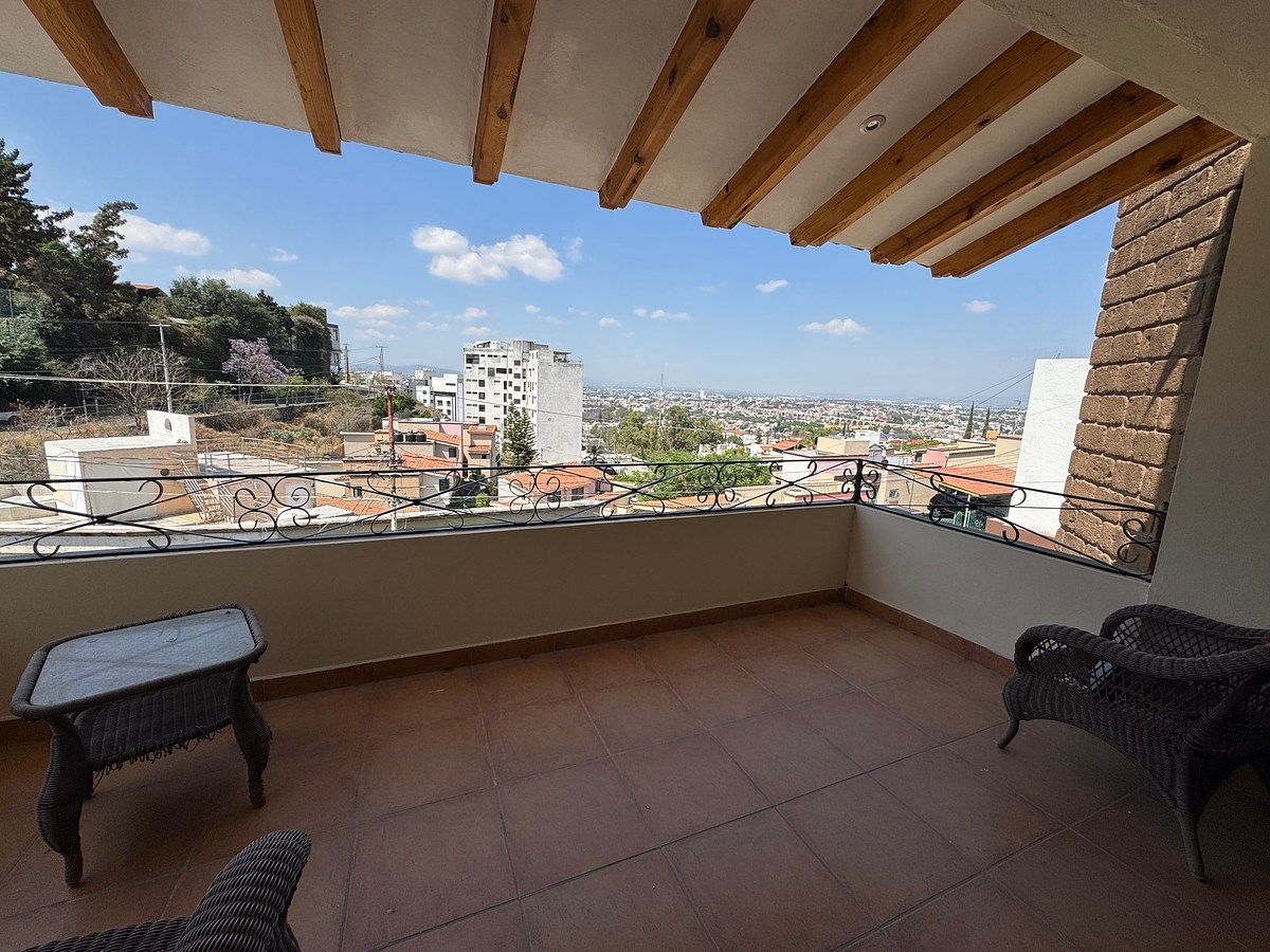 Terrazas con Vista panorámica a la ciudad, foto 2 de 34