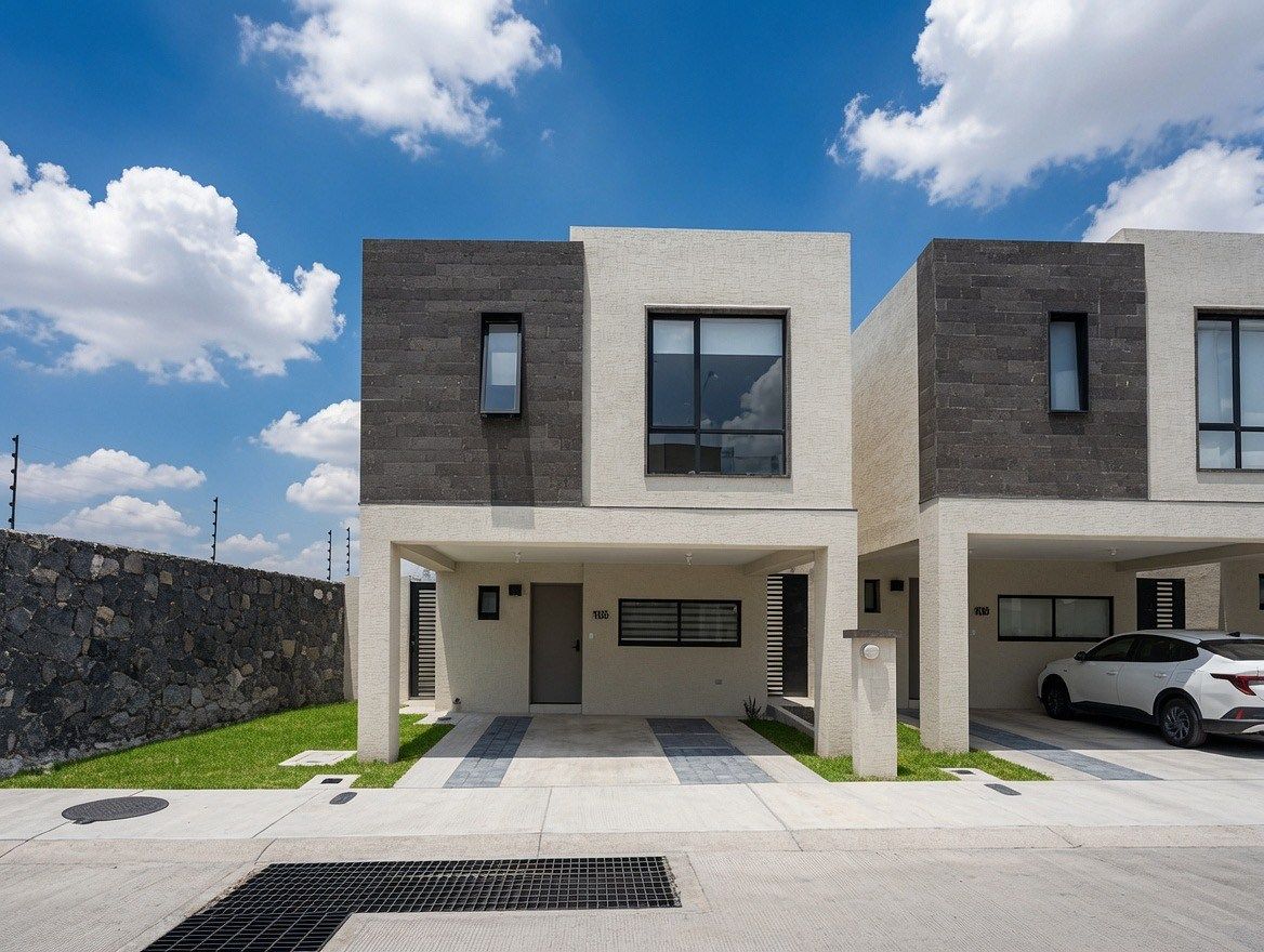 CASA DE CANTO À VENDA COM EXCEDENTE DE TERRENO EM NERO ZIRÉ, QUERÉTARO, foto 1 de 29