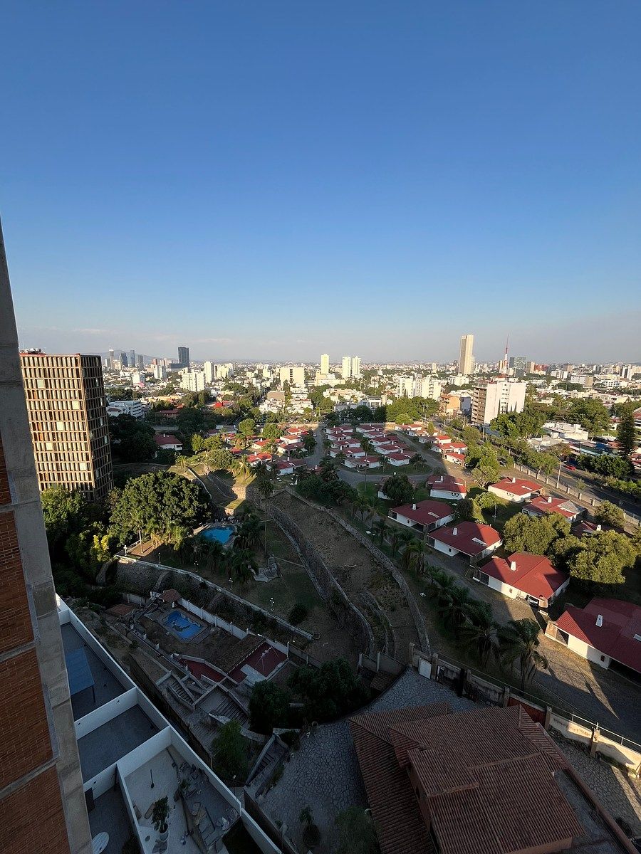 Apartment in Terrazas Monraz, Guadalajara, photo 8 of 21