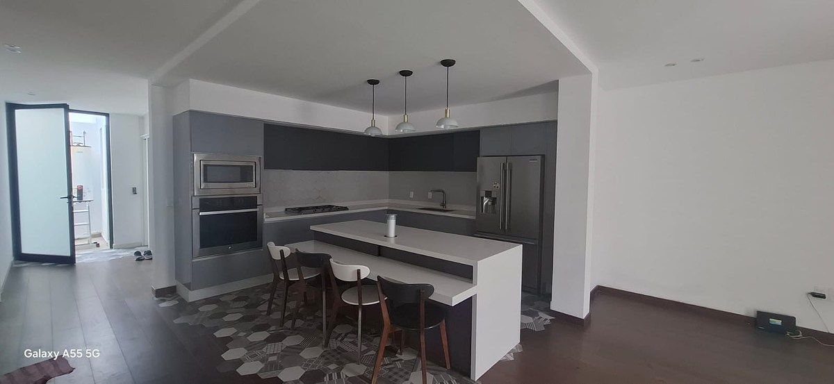 Casa en venta en la vista queretaro, foto 1 de 32