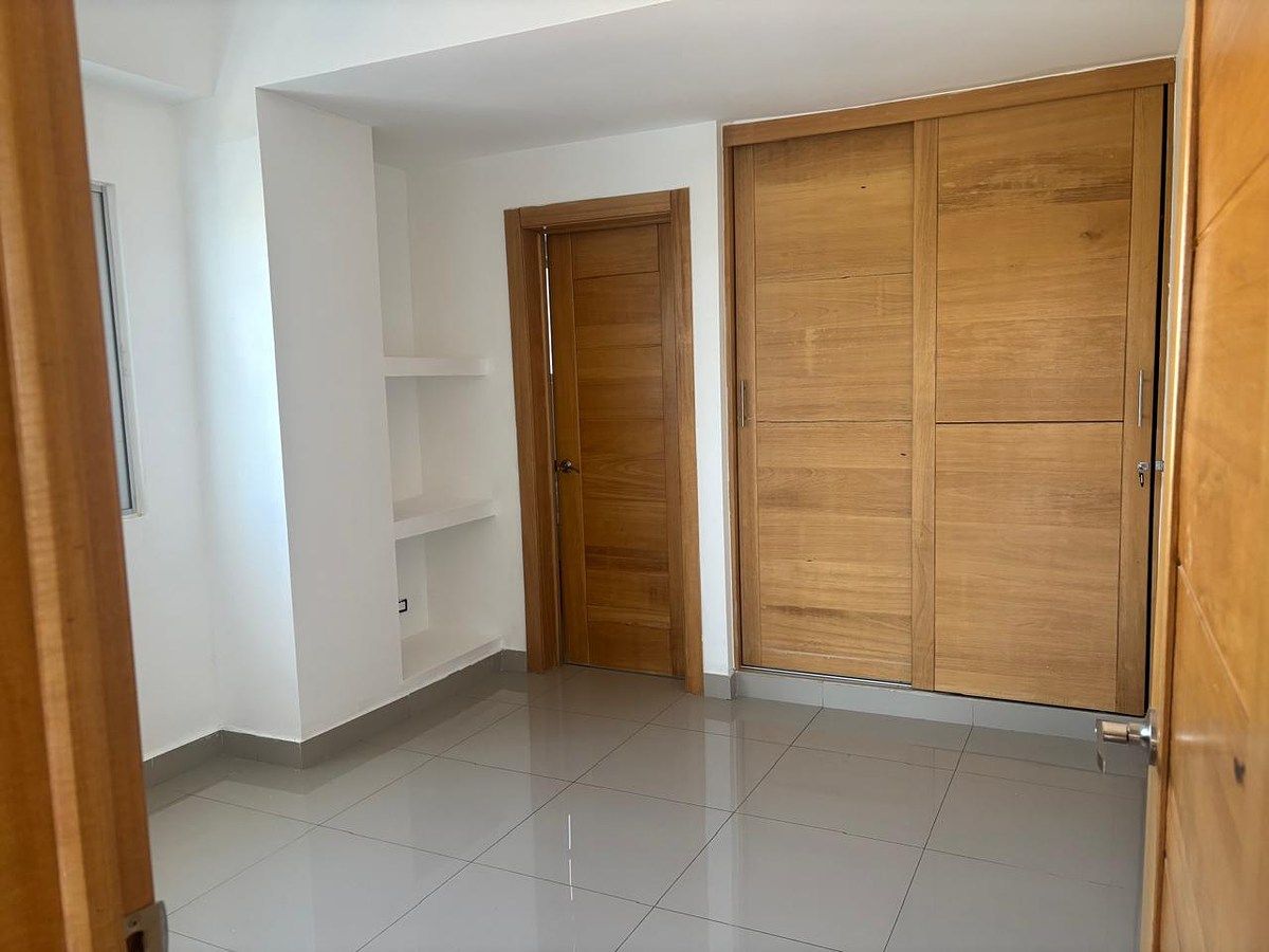 Apartamento en Altos de Arroyo Hondo II, Santo Domingo Centro (Distrito Nacional), foto 4 de 12