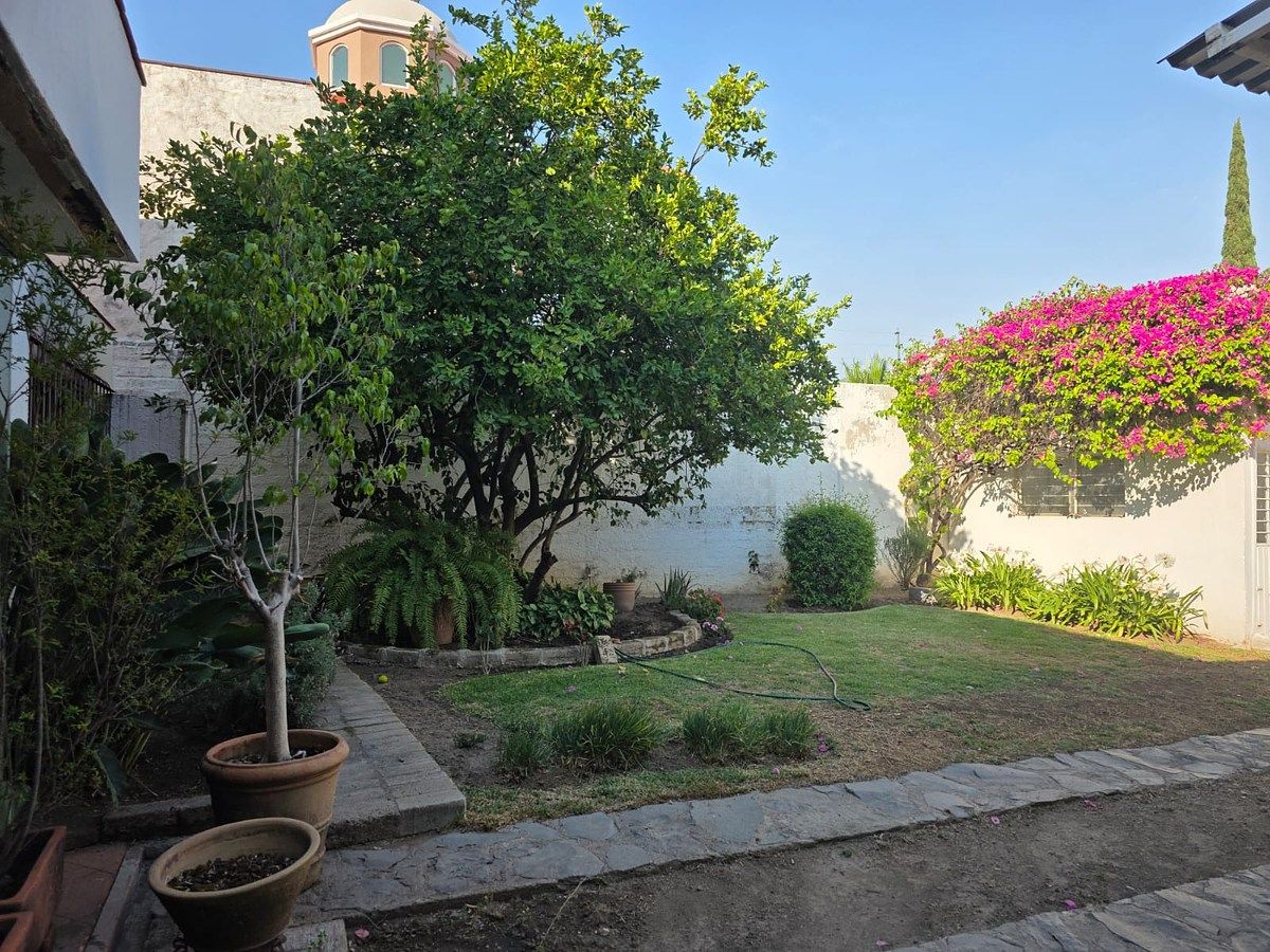 Casa em Ciudad Bugambilia, Zapopan, foto 2 de 19