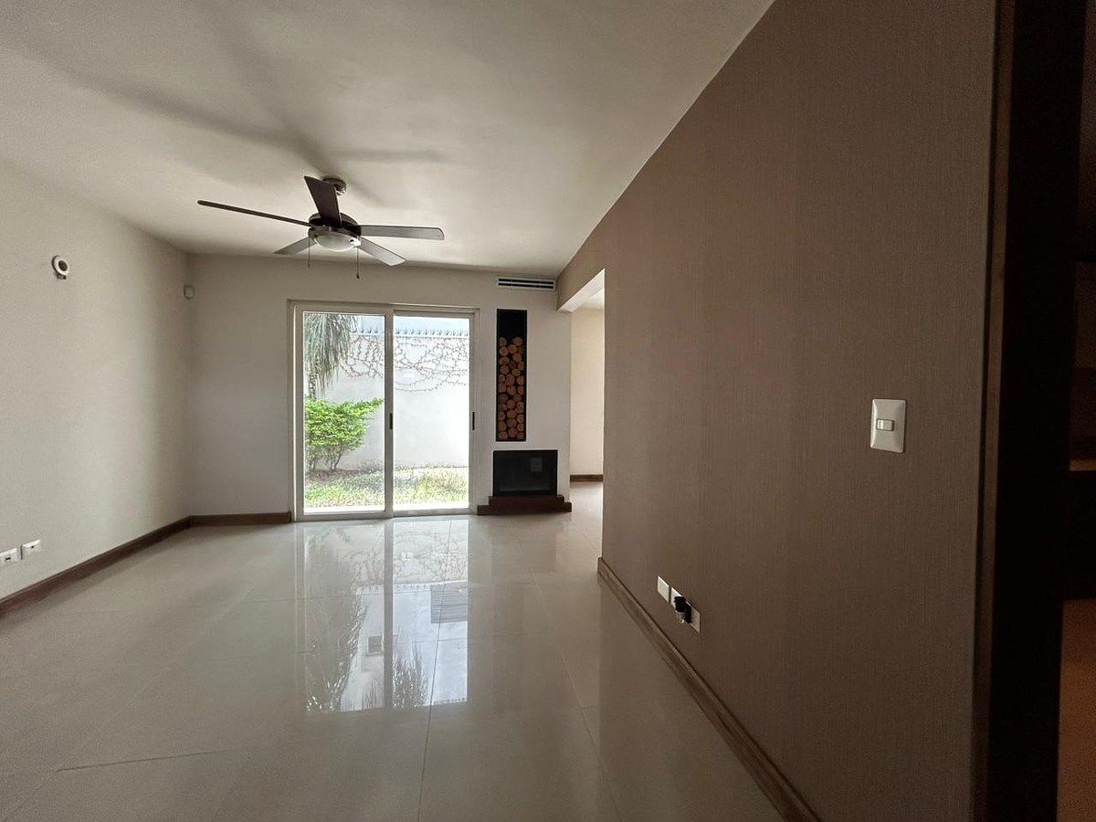 Casa em Cumbres Elite 7 Sector, Monterrey, foto 4 de 15