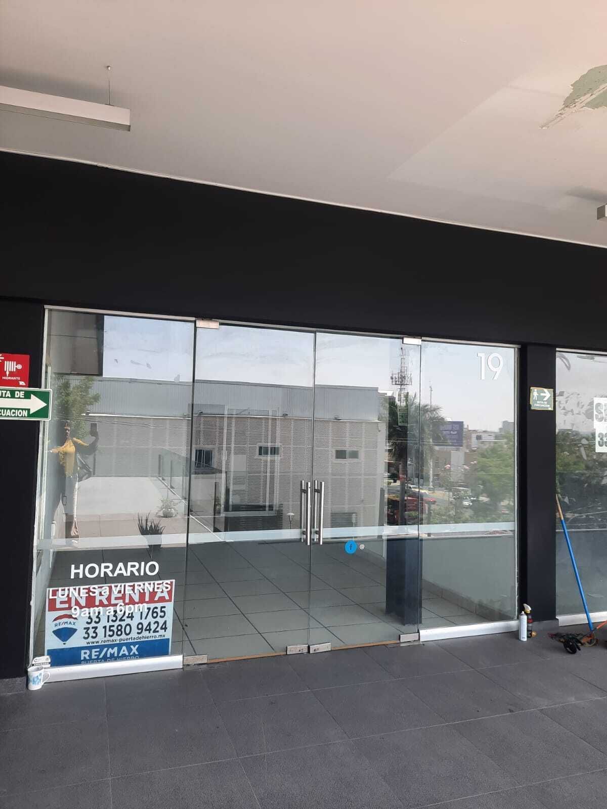 Local comercial en Ladrón de Guevara, Guadalajara, foto 4 de 10
