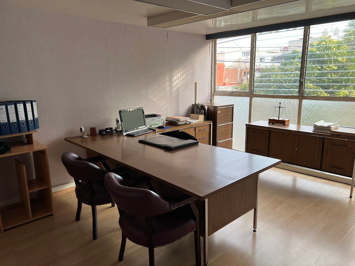 Planta farmacéutica en venta, foto 1 de 48