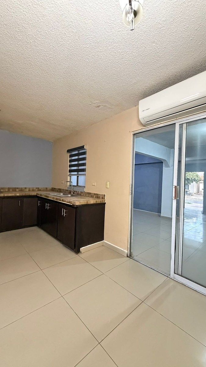 Casa en Urbi Alameda Los Encinos I,II,III, Hermosillo, foto 4 de 17