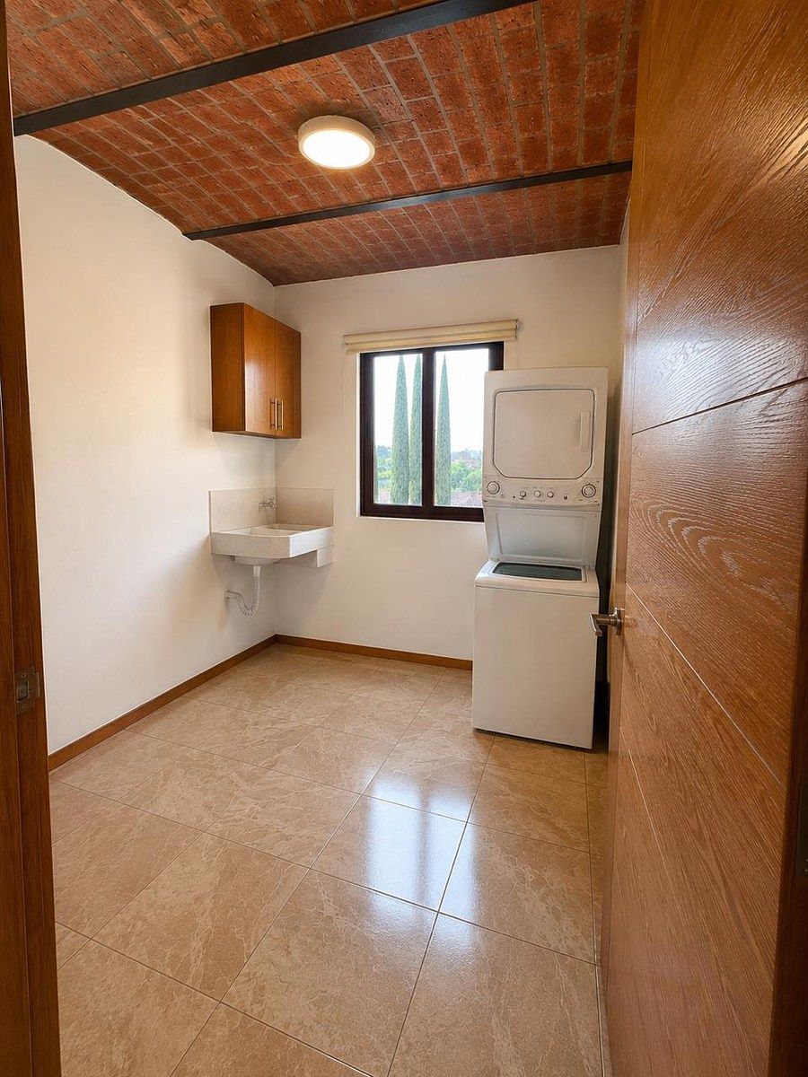 Casa com uso comercial em La Guadalupana, Tlaquepaque, foto 8 de 17