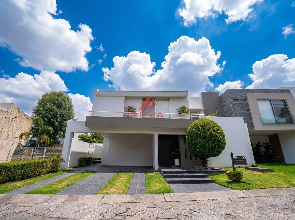 Casa en Venta en Valle Real Zapopan | Residencia en Oportunidad de 430m², foto 1 de 43