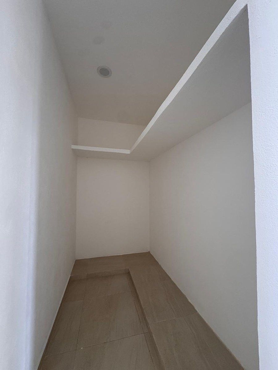 CLOSET VESTIDOR PRINCIPAL, foto 15 de 25