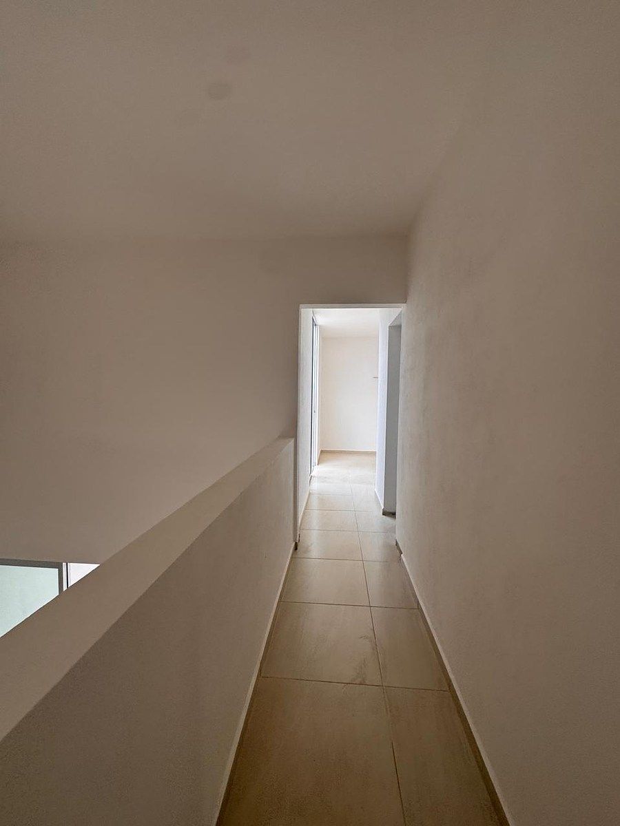 PASILLO PLANTA ALTA, foto 9 de 25