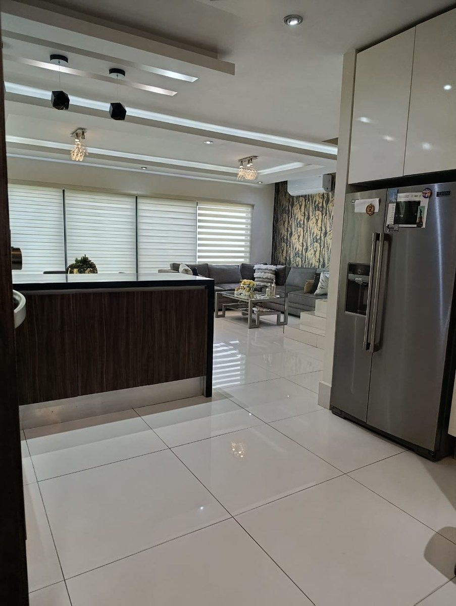 Casa en venta en Cumbres Elite 7mo sector, foto 1 de 38