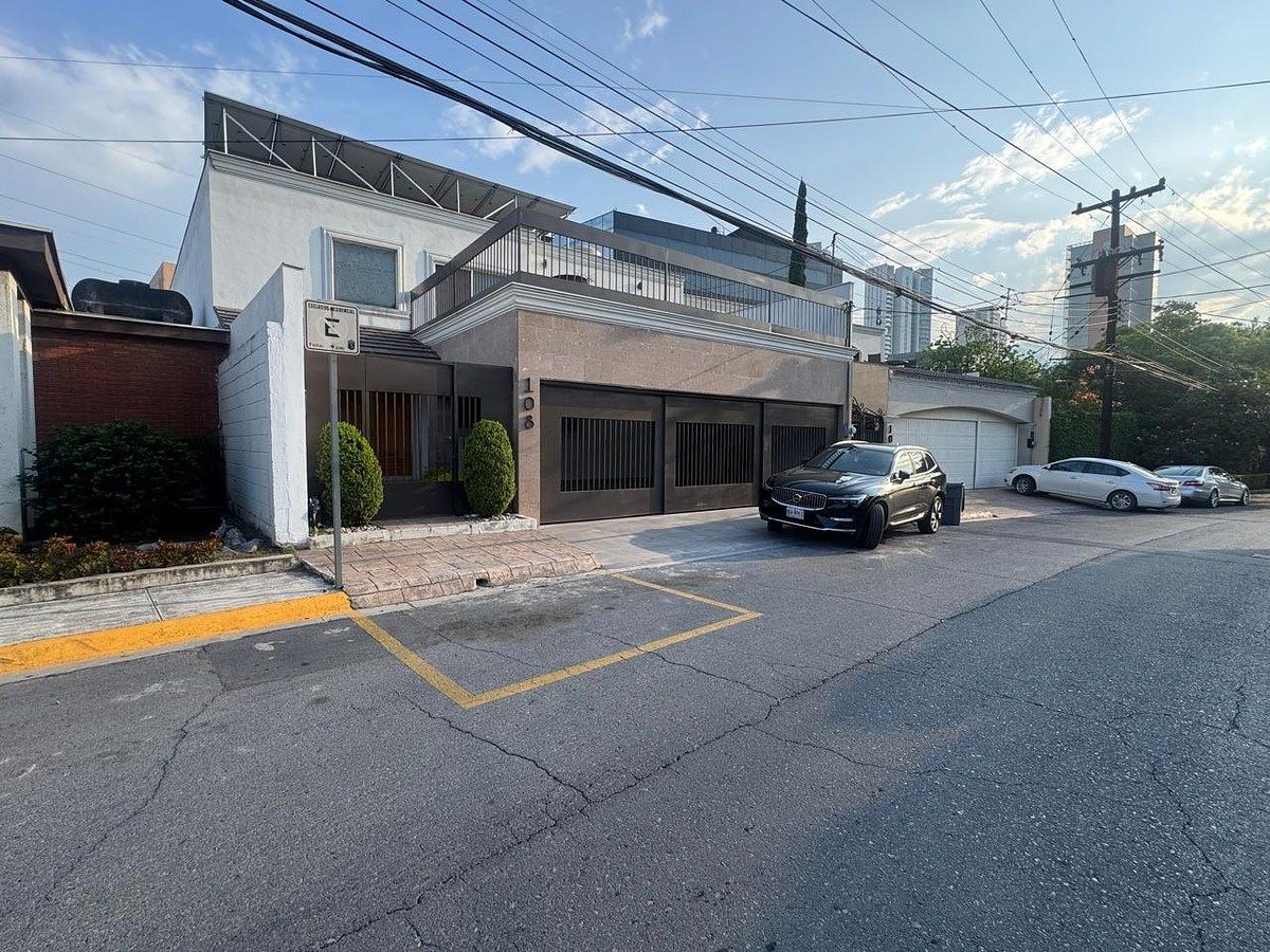 CASA EN RENTA EN RESIDENCIAL SAN AGUSTIN, foto 1 de 21