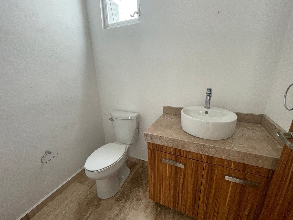 House in Gated Community in San José de la Amistad, San Miguel de Allende, photo 24 of 40