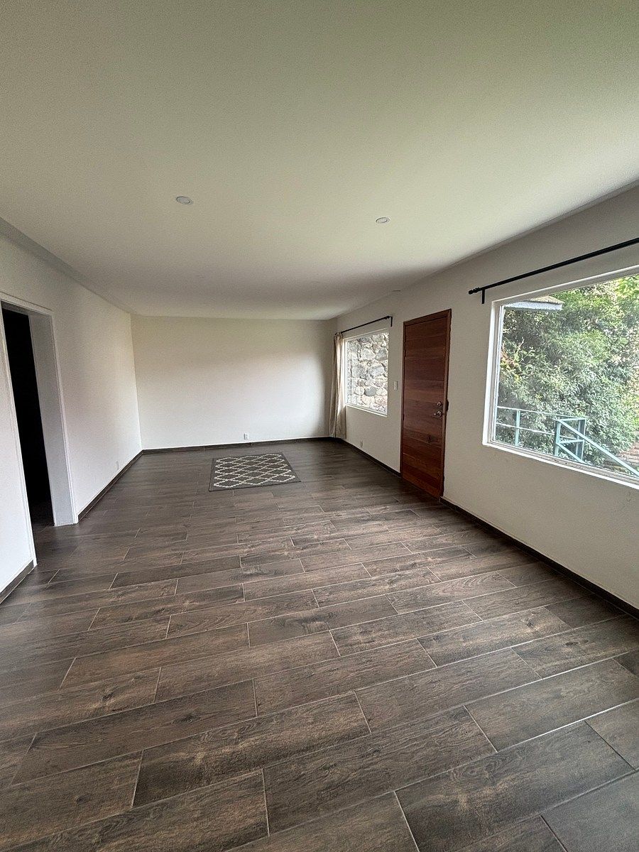 SALA, photo 13 of 18