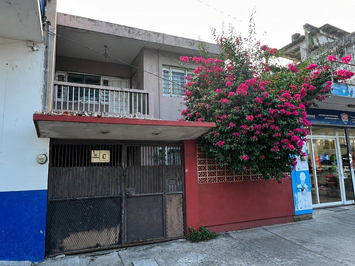 Casa en venta sobre Av. Miguel Alemán. VERACRUZ, VER. IDEAL PARA INVERSIÓN