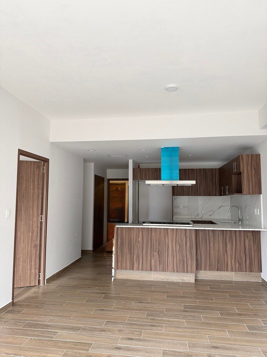 LINDÍSIMO DEPARTAMENTO EN CUMBRES DE LA HERRADURA, foto 1 de 25