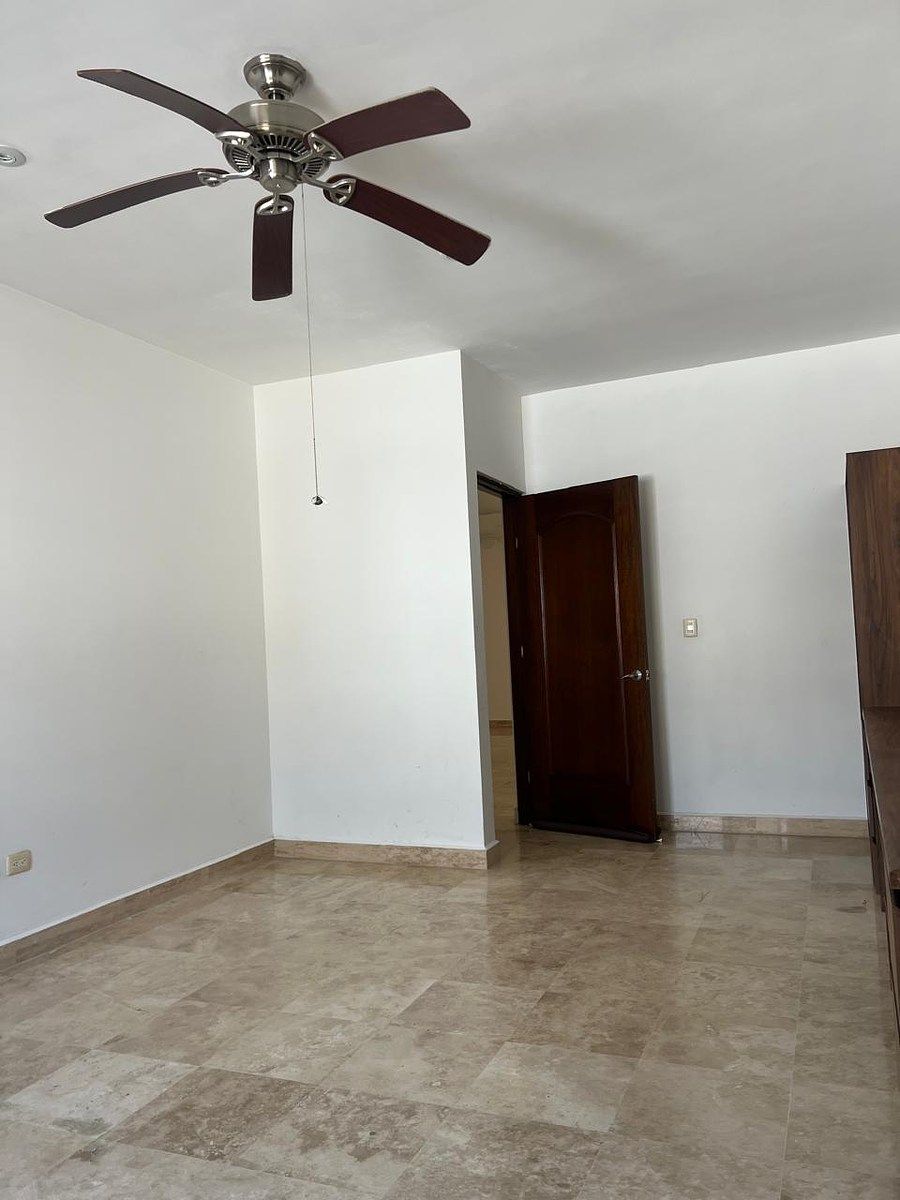 Casa em Las Jacarandas, Monterrey, foto 18 de 33