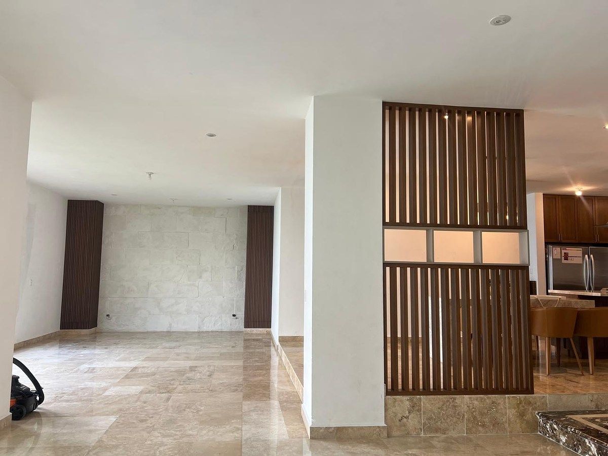 Casa em Las Jacarandas, Monterrey, foto 28 de 33