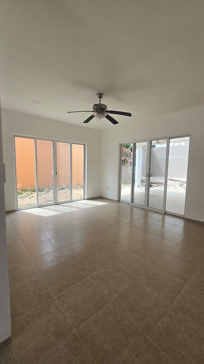 Casa em Algarrobos Desarrollo Residencial, Mérida, foto 2 de 23