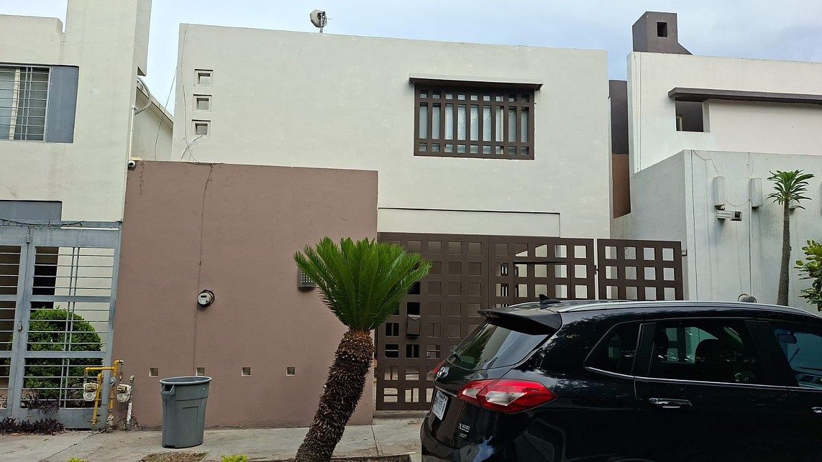 Casa em Las Lomas Sector Bosques, García, foto 4 de 14
